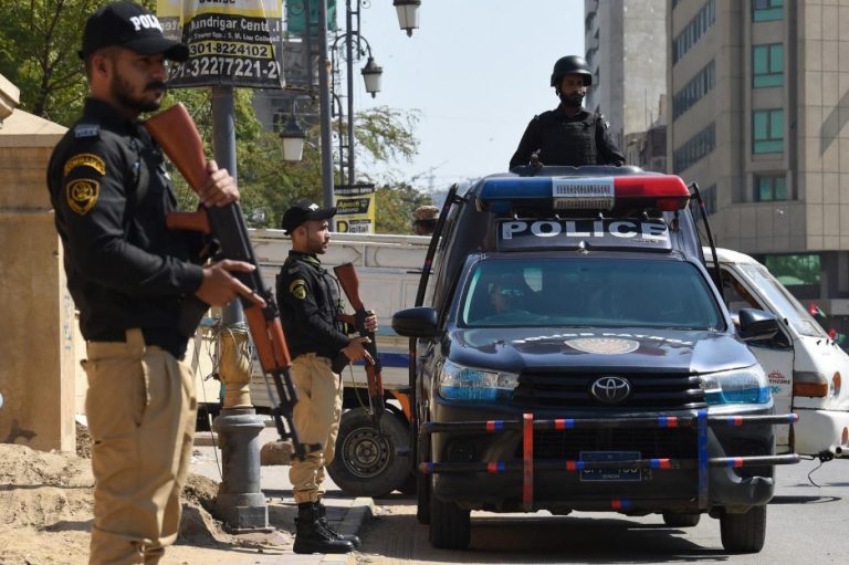 کراچی میں سکیورٹی گارڈ کی فائرنگ، کچرا چننے والا نوجوان جاں بحق، گارڈ فرار