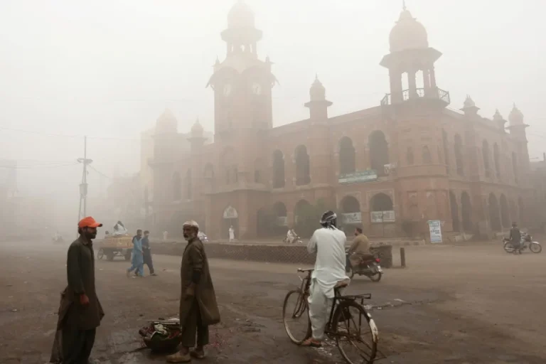 پنجاب حکومت کا صوبے میں ہیلتھ ایمرجنسی نافذ کرنے کا فیصلہ