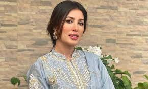 خوبرو اداکارہمہوش حیات نے زندگی کی 37 بہاریں دیکھ لیں