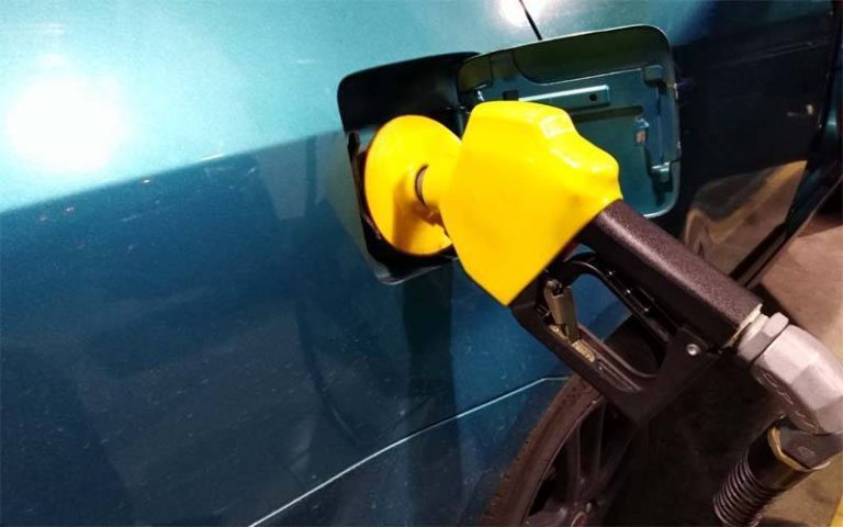 حکومت نے پٹرولیم مصنوعات کی قیمتوں میں تبدیلی کر دی
