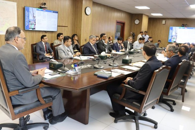 گوادر پورٹ کو عالمی سطح پر متعارف کرانےپر غور