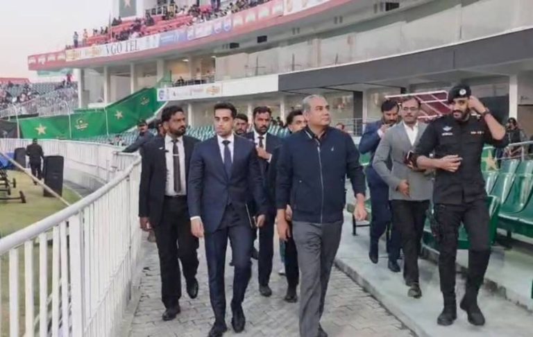 محسن نقوی کا راولپنڈی کرکٹ اسٹیڈیم کا دورہ،سری لنکن ٹیم سے ملاقات