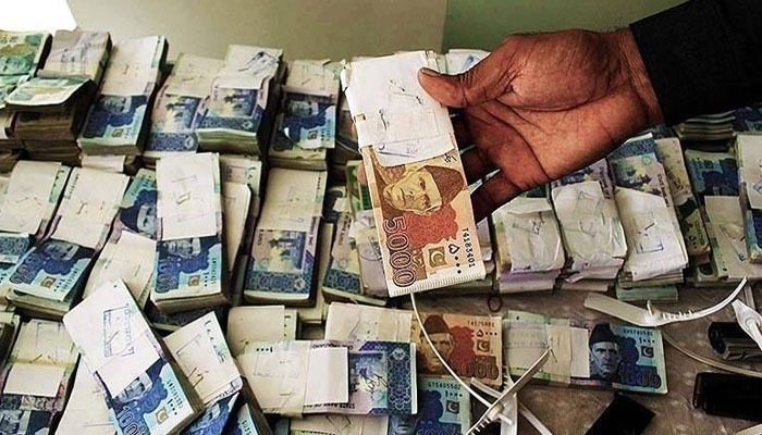 ریلوے پولیس کی ایمانداری: مسافر کے 38 لاکھ روپے واپس کردیے گئے