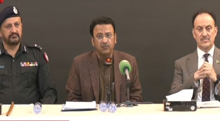کمسن طالبہ کو بی ایل اے کے خودکش حملے سے بچالیا گیا,کراچی بڑی تباہی سے بچ گیا
