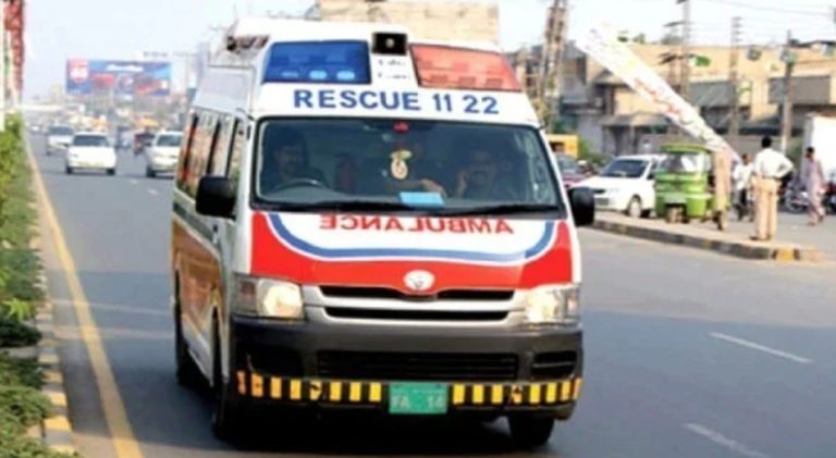 سیالکوٹ میں زیرِ تعمیر کلاس کا شیڈ گرنے سے طالبہ جاں بحق، ذمہ داروں کے خلاف کارروائی کا اعلان