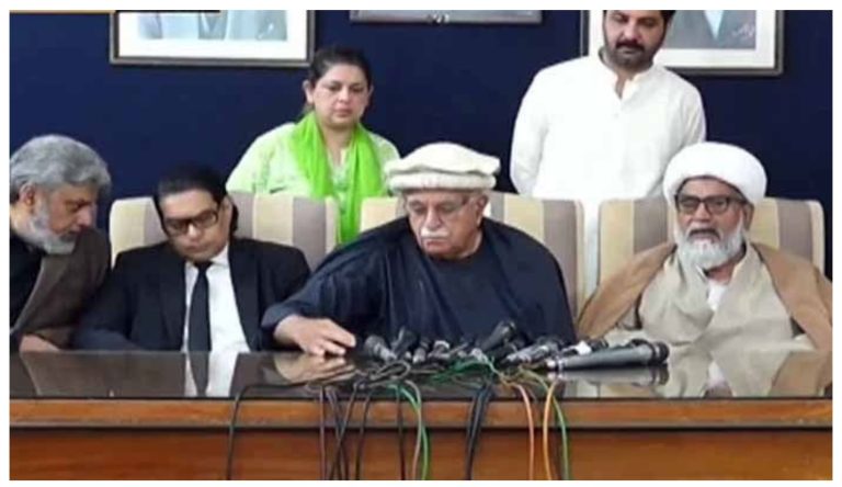 اپوزیشن اتحاد کا بانی پی ٹی آئی سے ملاقات اور مکمل علاج تک پارلیمنٹ ہاؤس کے باہر دھرنے کا اعلان