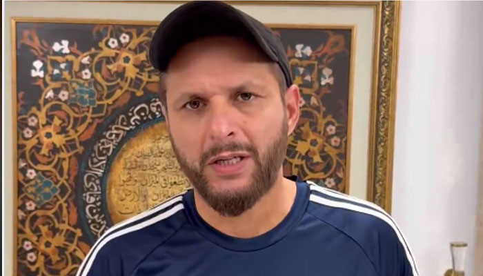 شاہد آفریدی بنگلادیش کے خلاف سیریز میں شکست پر برہم، قومی ٹیم کے لیے شفاف سرجری سلیکشن کمیٹی کا مطالبہ