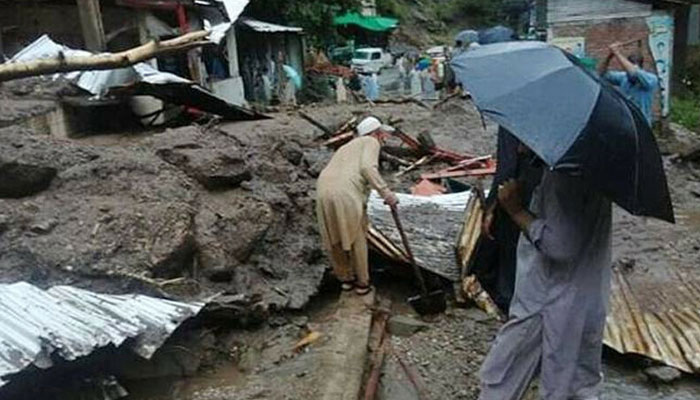 خیبر پختونخوا,بارشوں کے باعث حادثات, 9 افراد جاں بحق 47 زخمی ہو گئے۔