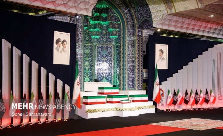 ایران کے شہید سپریم لیڈر آیت اللہ سید علی خامنہ ای کی تجہیز و تکفین کی رسومات کا آغاز